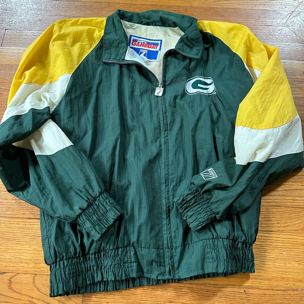 Greenbay packers jacket size large logo 7